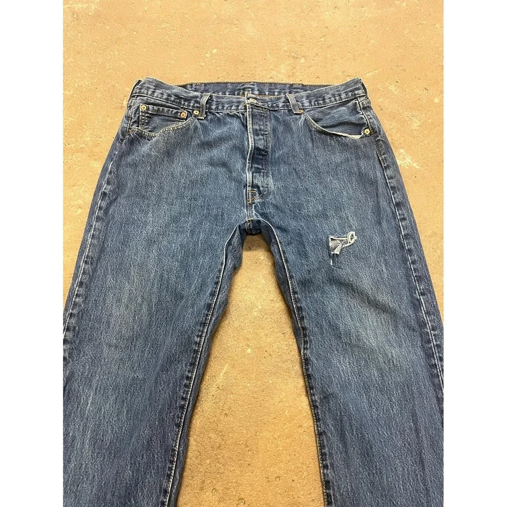 Levi's 501 Original Straight Fit Jeans Mens 38x32 Blue Denim Distressed Mid Rise